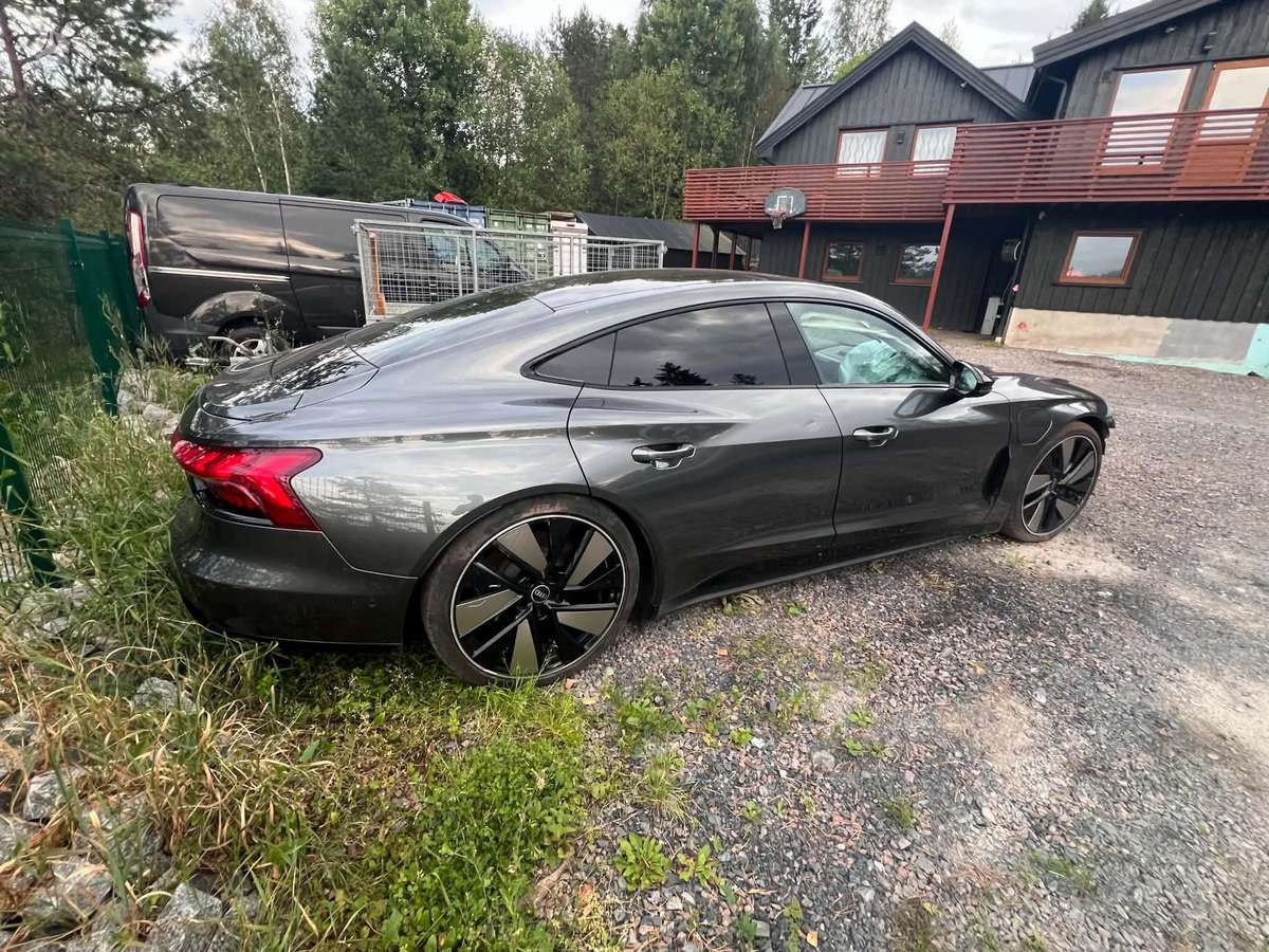 Audi e-tron GT, hatchback
