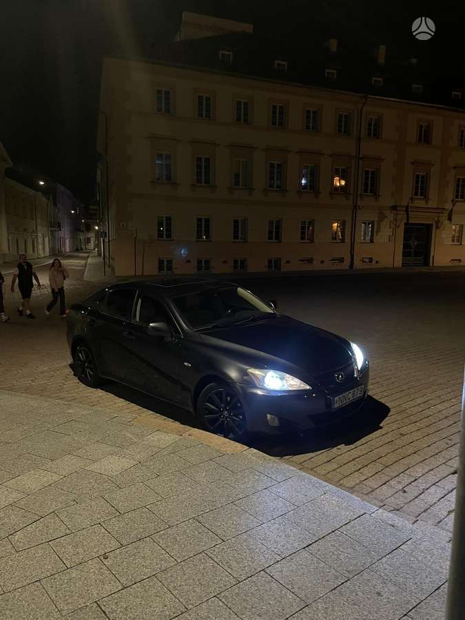Lexus IS 220, 2.2 l., Седан