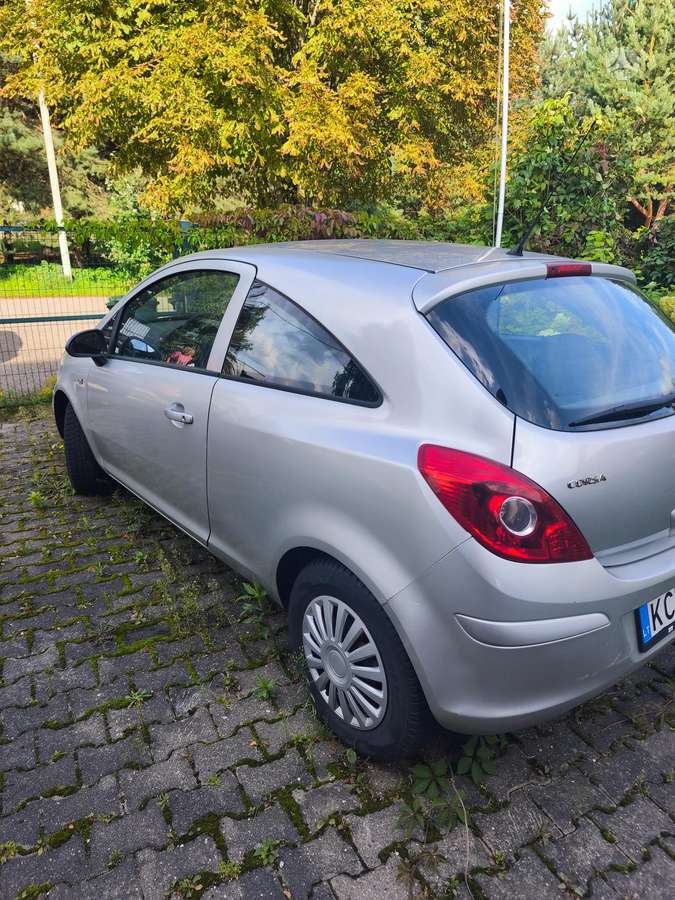 Opel Corsa, 1.2 l., Хэтчбек