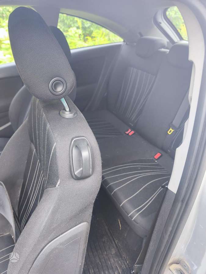 Opel Corsa, 1.2 l., Хэтчбек