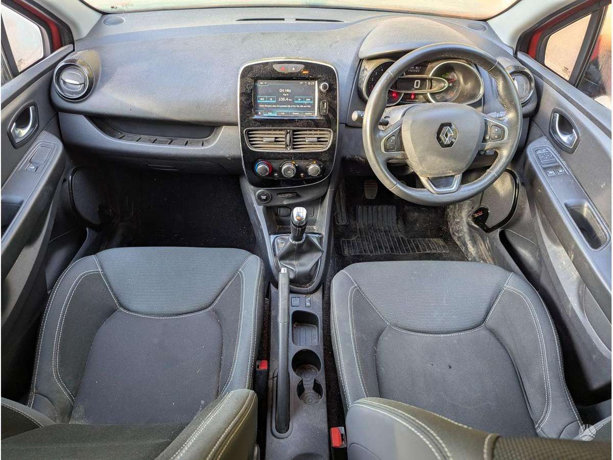 Renault Clio engine