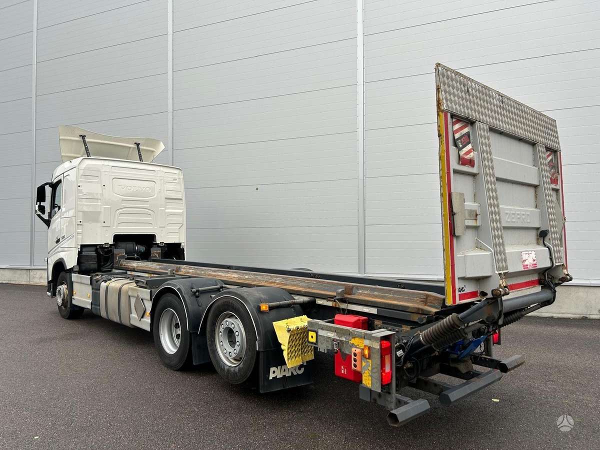 Volvo FH500, cab-chassis trucks