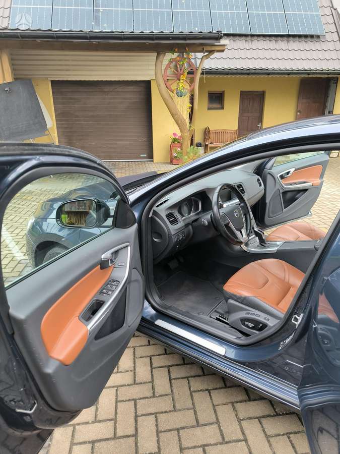 Volvo V70, 2.0 l., Универсал