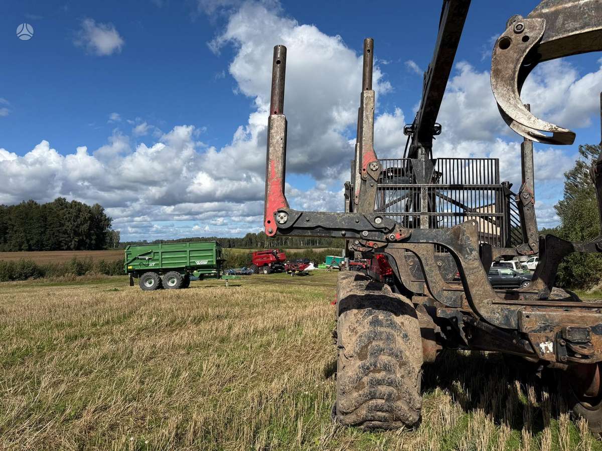Komatsu 855.1 (F594), forwarders