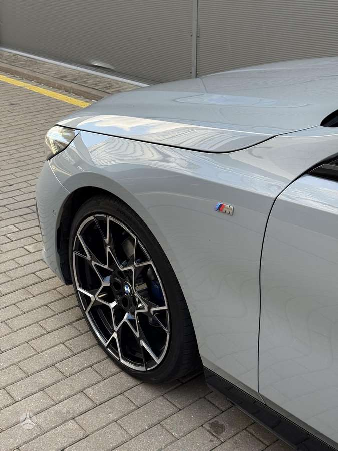 BMW 520, 2.0 l., Седан