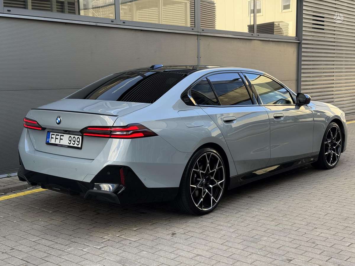 BMW 520, 2.0 l., Седан