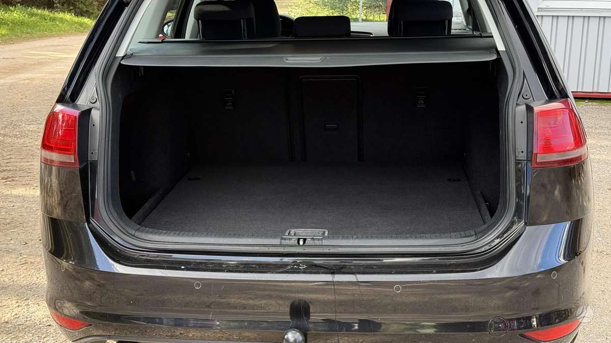 Volkswagen Golf, 1.2 l., Универсал