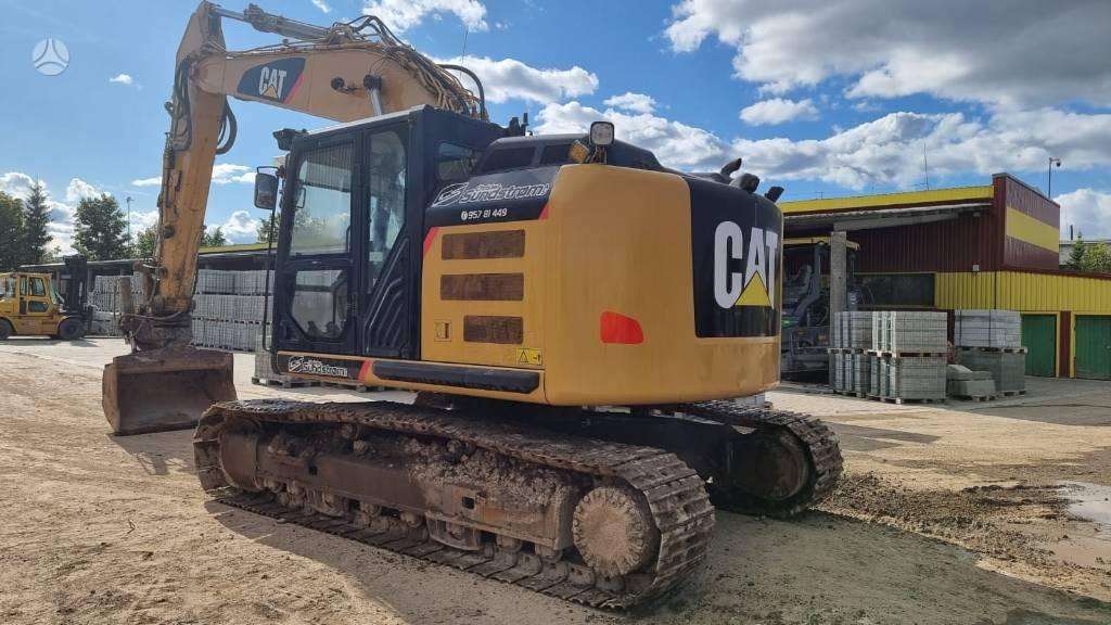 Caterpillar 320 E, ekskavatori