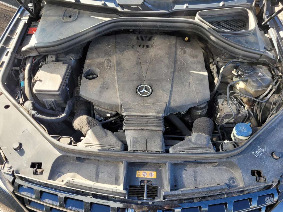 Mercedes-Benz ML350