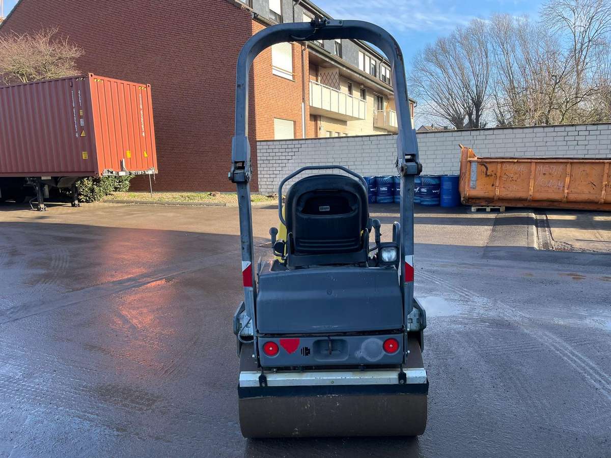Dynapac CC1000, vibrator / compactor