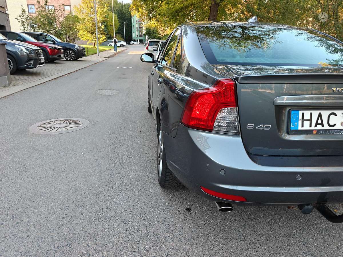 Volvo S40, 2.4 l., sedanas