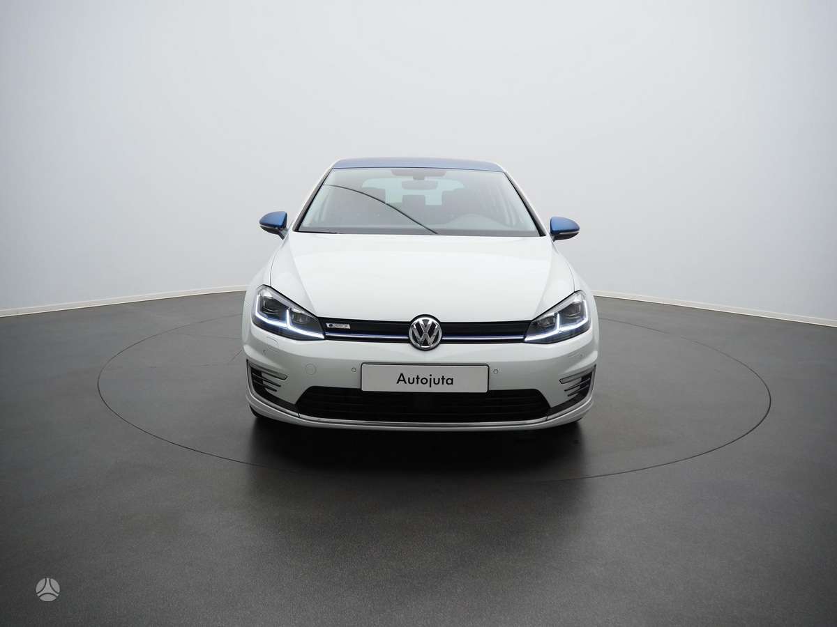 Volkswagen Golf, 36 kWh, hatchback