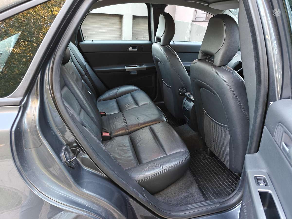 Volvo S40, 2.4 l., sedanas