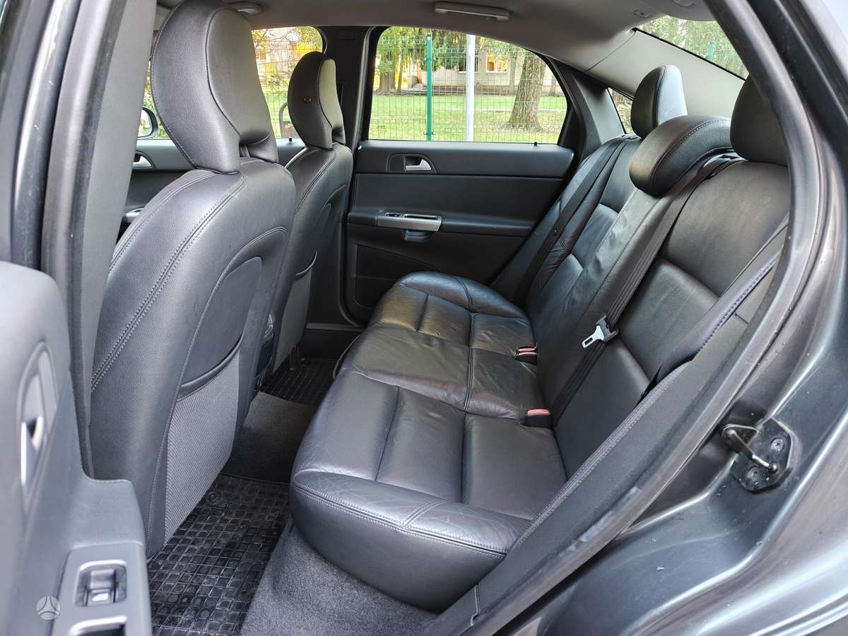 Volvo S40, 2.4 l., sedanas