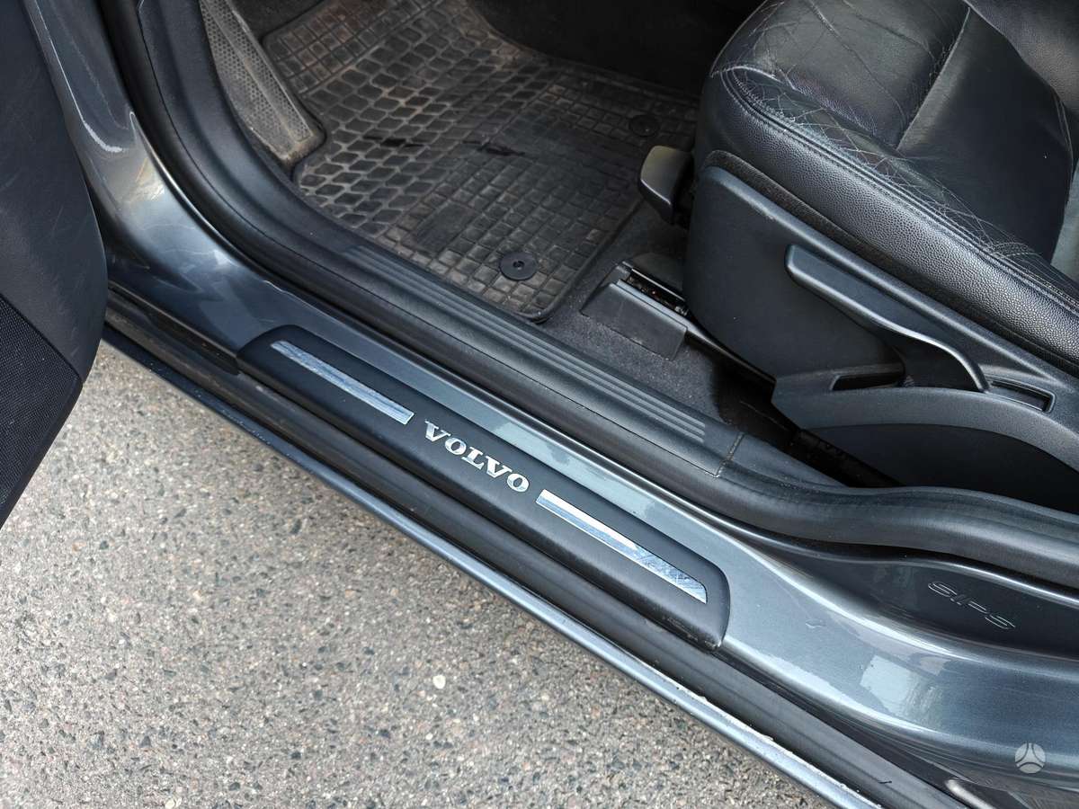 Volvo S40, 2.4 l., sedanas