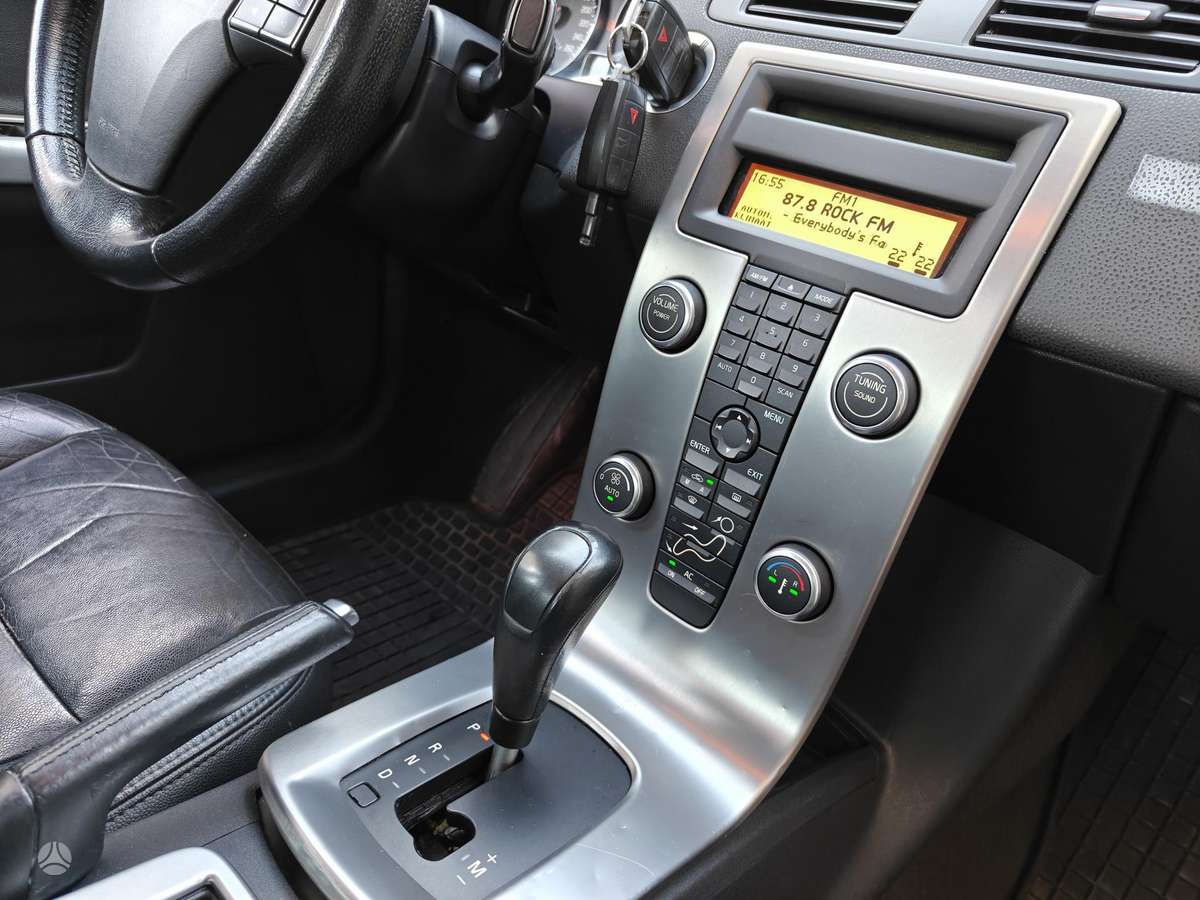 Volvo S40, 2.4 l., sedanas