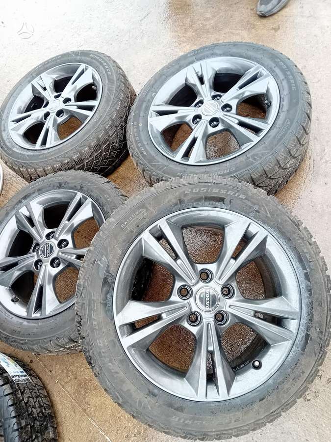 Volvo, lengvojo lydinio, R16