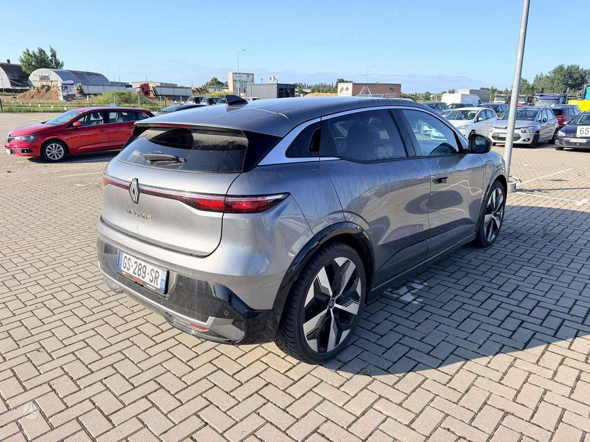 Renault Megane E-Tech, hečbekas
