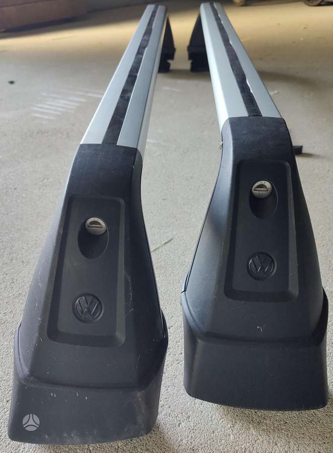 Volkswagen Golf lights, roof rack