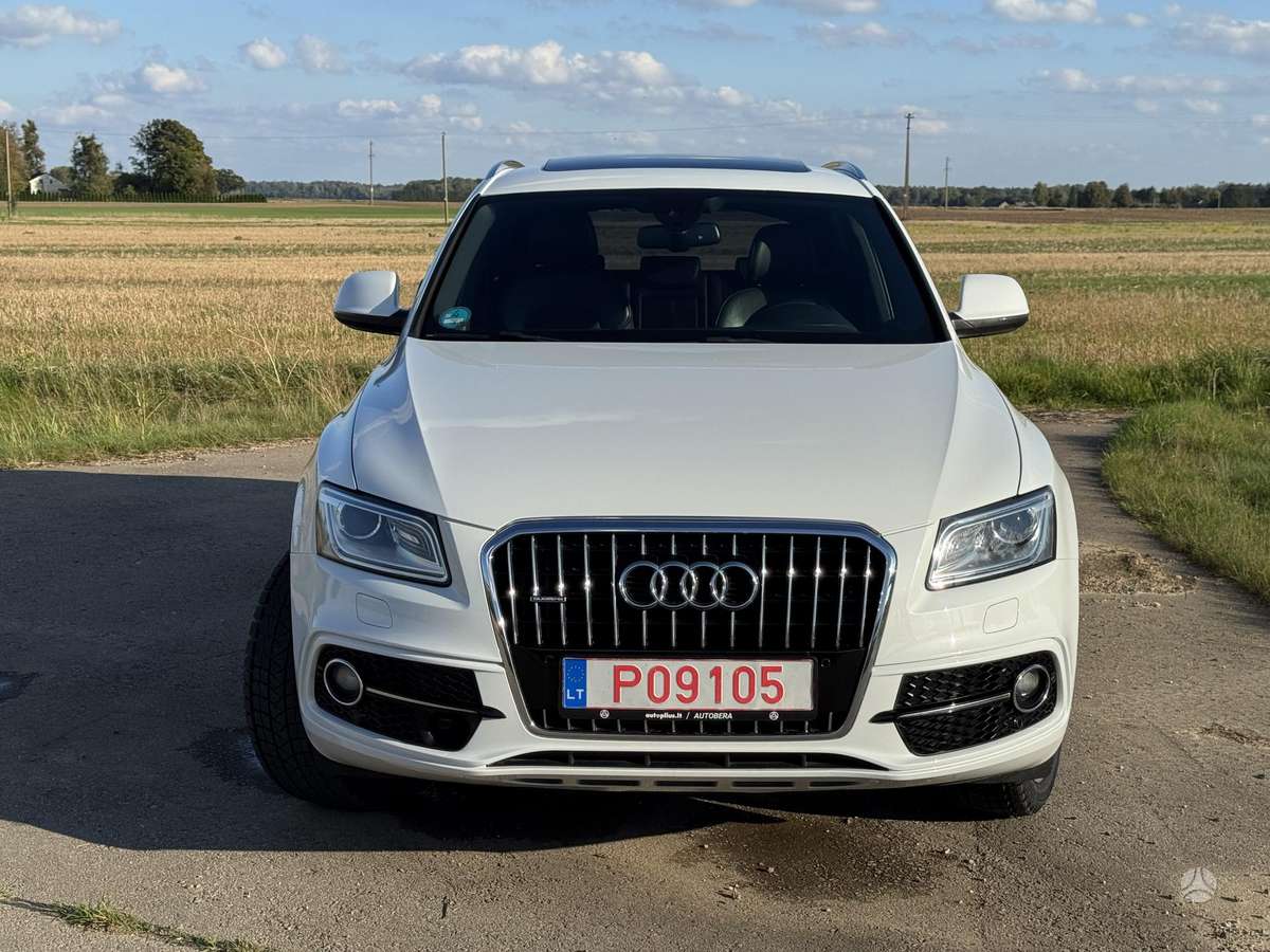 Audi Q5, 3.0 l., off-road / crossover