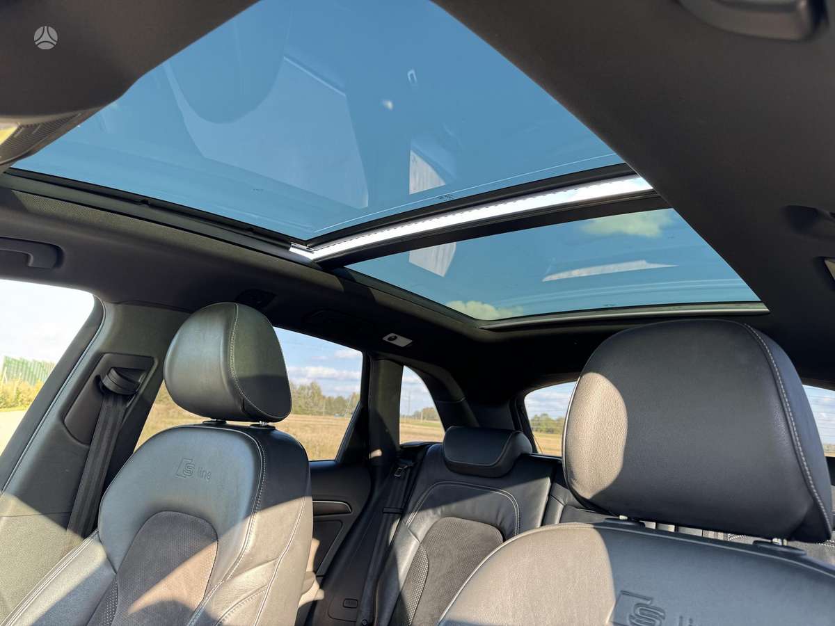Audi Q5, 3.0 l., off-road / crossover