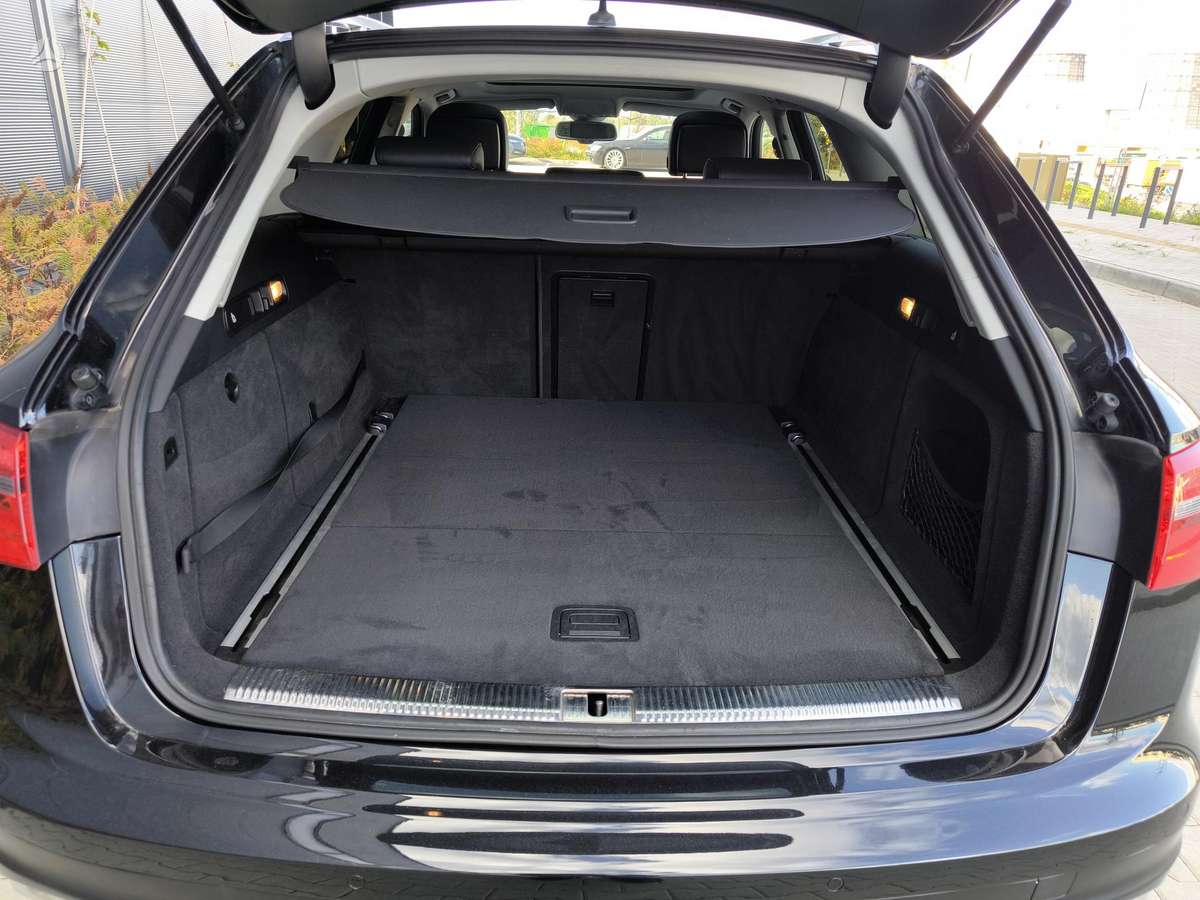 Audi A6 allroad, 3.0 l., Универсал