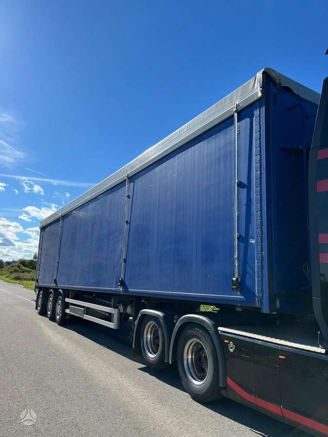 Kraker CF 503, with moving floor