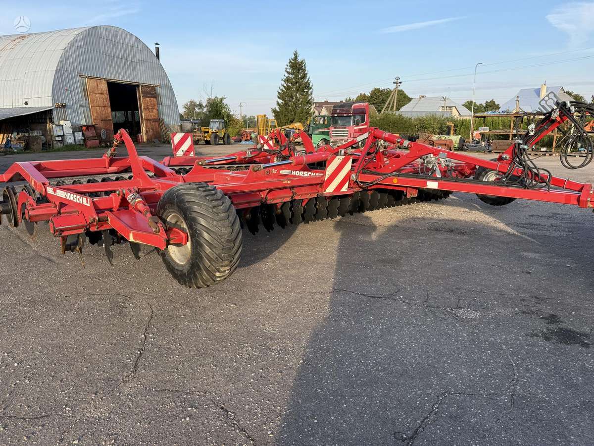 Horsch Joker 8RT, scrapers, scrubbers