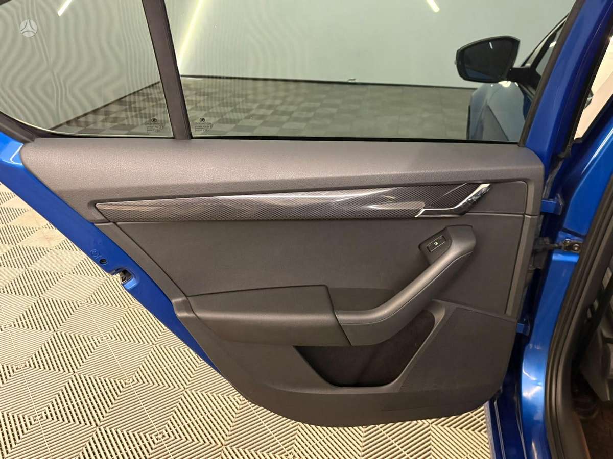 Skoda Octavia, 2.0 l., hatchback