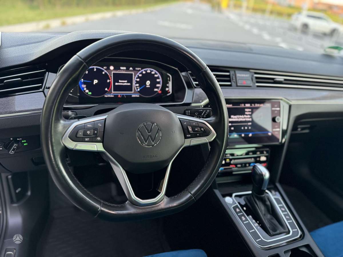 Volkswagen Passat, 2.0 l., Универсал