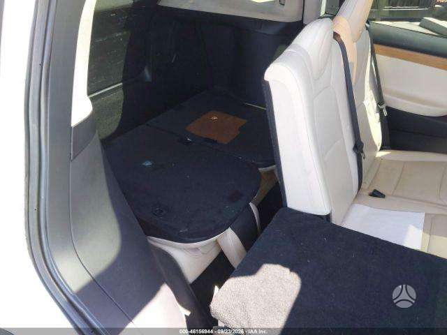 Tesla Model X, off-road / crossover