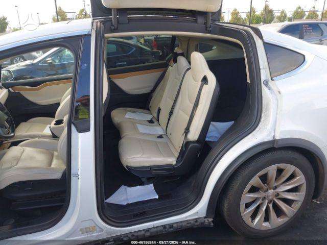 Tesla Model X, off-road / crossover
