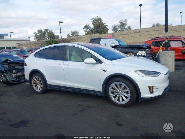 Tesla Model X, off-road / crossover