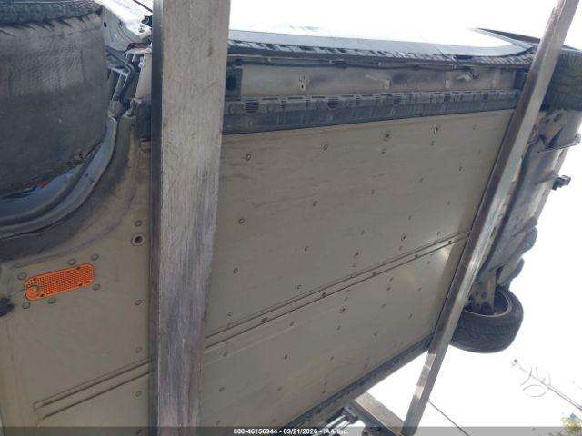 Tesla Model X, visureigis / krosoveris
