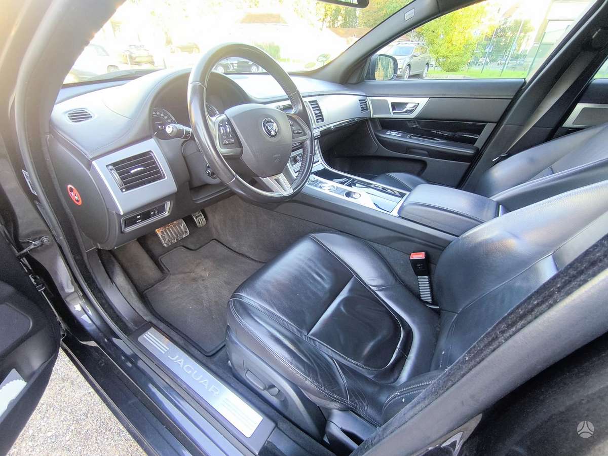 Jaguar XF, 2.2 l., Универсал