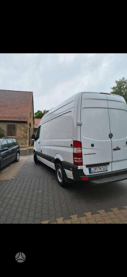 Mercedes-Benz Sprinter, cargo van