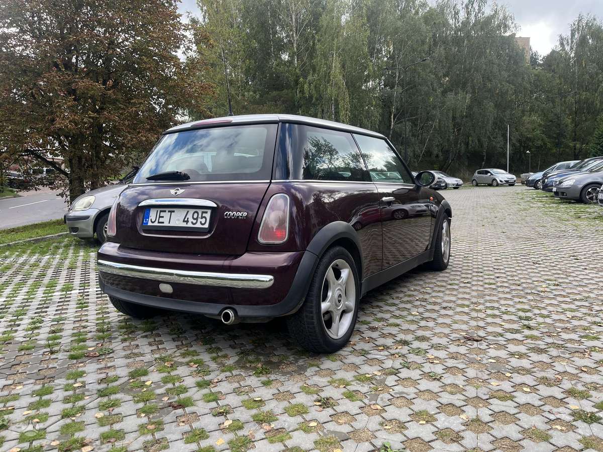 Mini Cooper, 1.6 l., hatchback