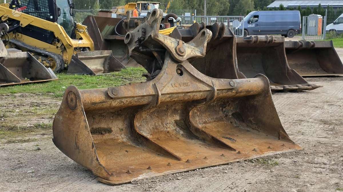 Liebherr SW48, 2200mm, kaušai