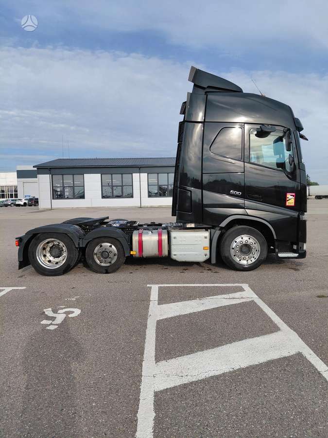 Volvo FH 500, double sleeper
