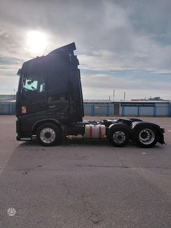 Volvo FH 500, double sleeper