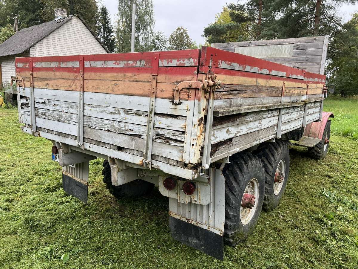 ZIL 157, bortiniai