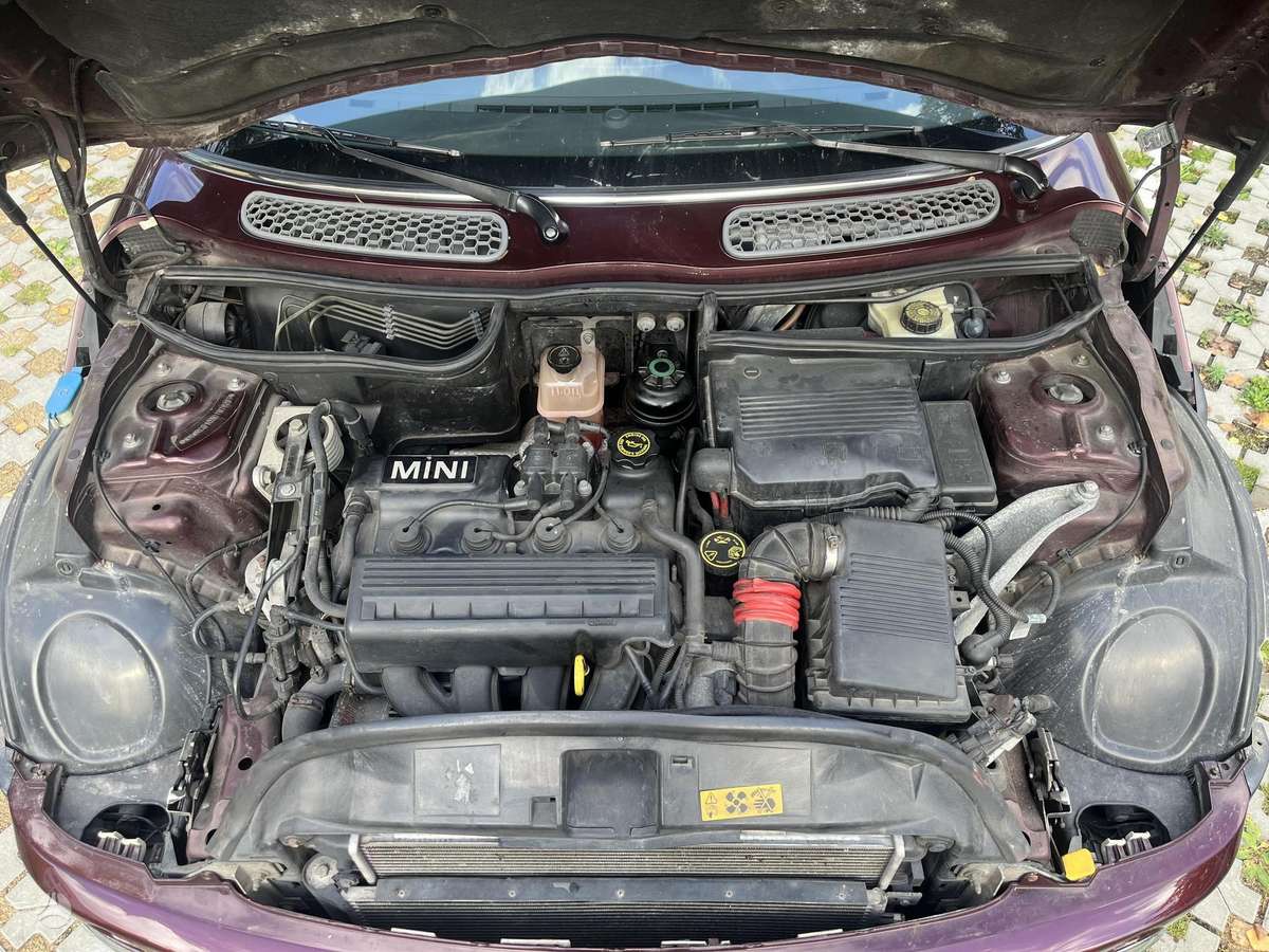 Mini Cooper, 1.6 l., hatchback