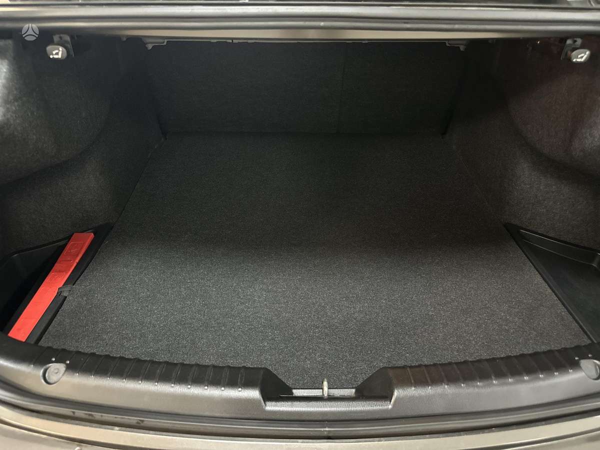 Mazda 6, 2.5 l., sedanas