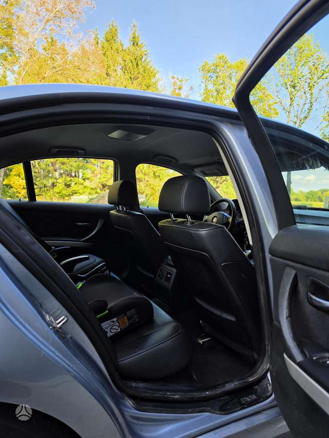 BMW 318, 2.0 l., Седан