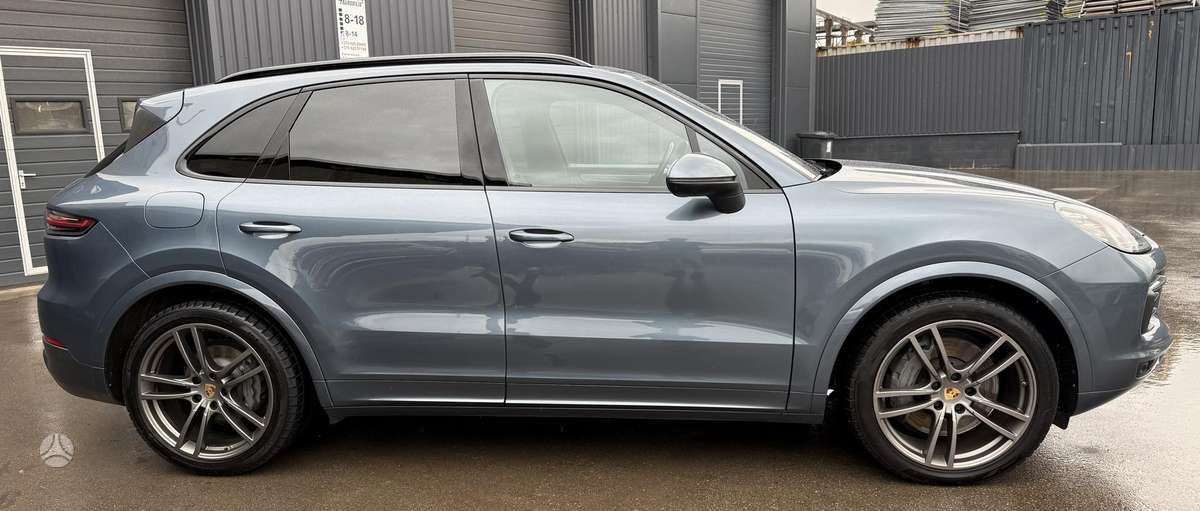 Porsche Cayenne, 2.9 l., off-road / crossover