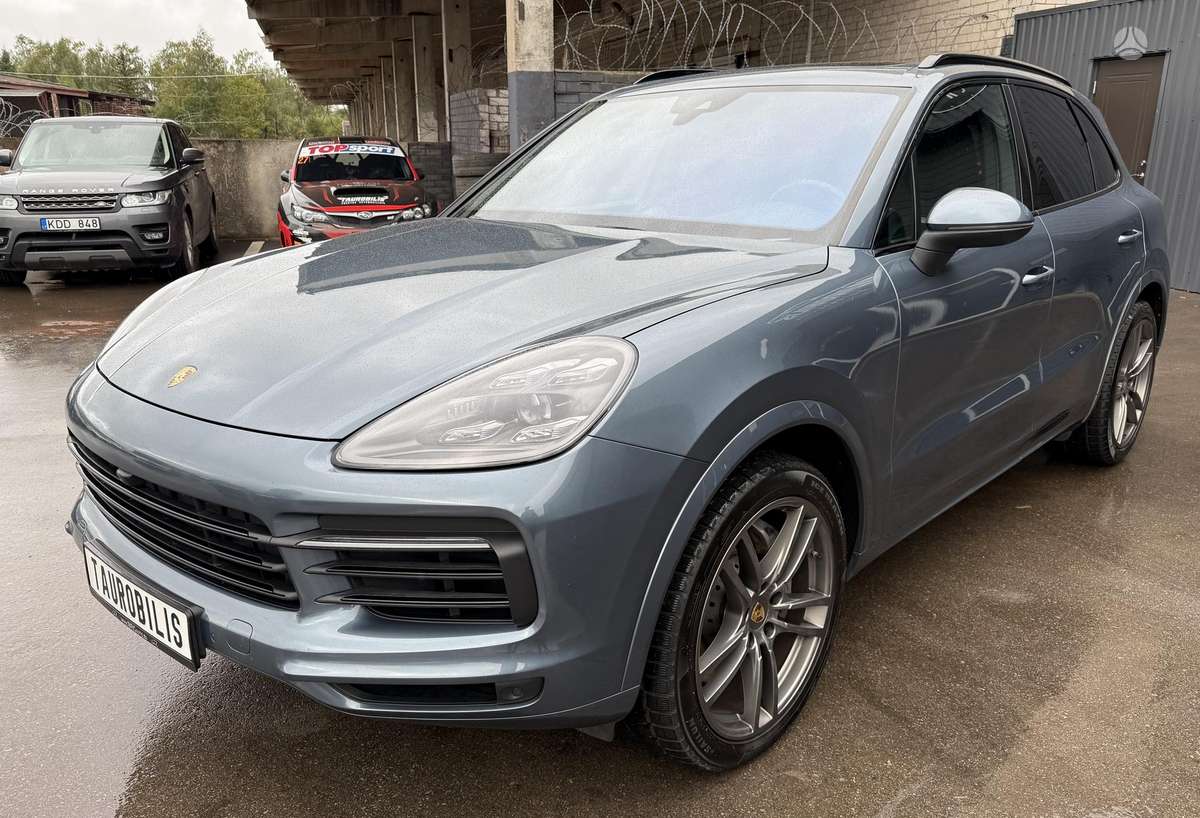 Porsche Cayenne, 2.9 l., off-road / crossover