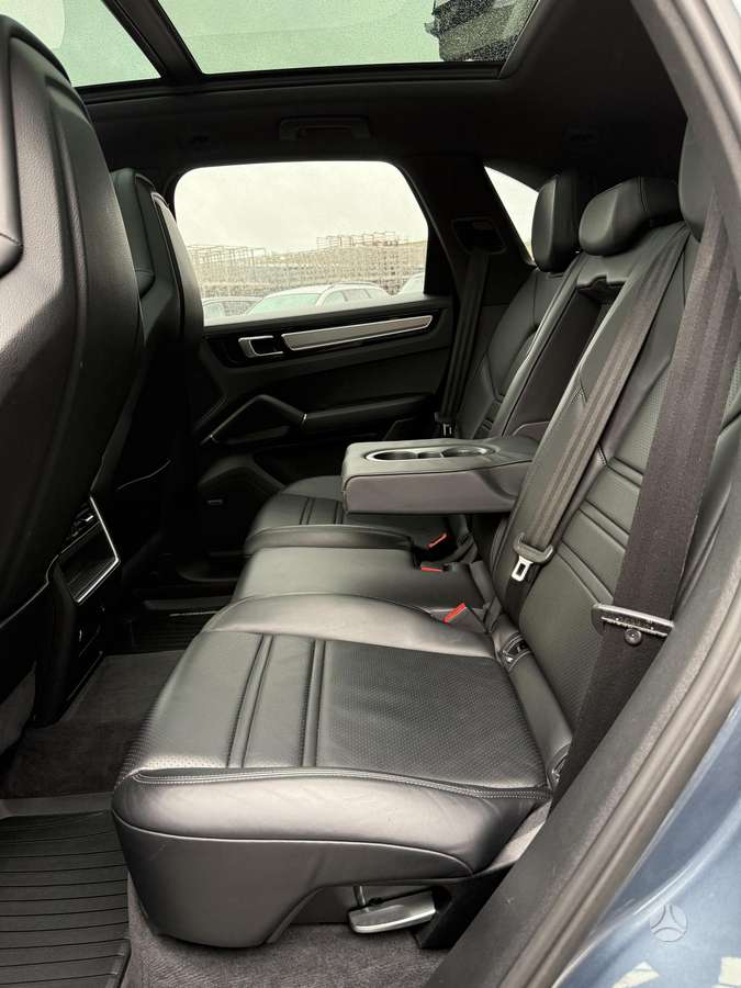Porsche Cayenne, 2.9 l., Внедорожник / Кроссовер