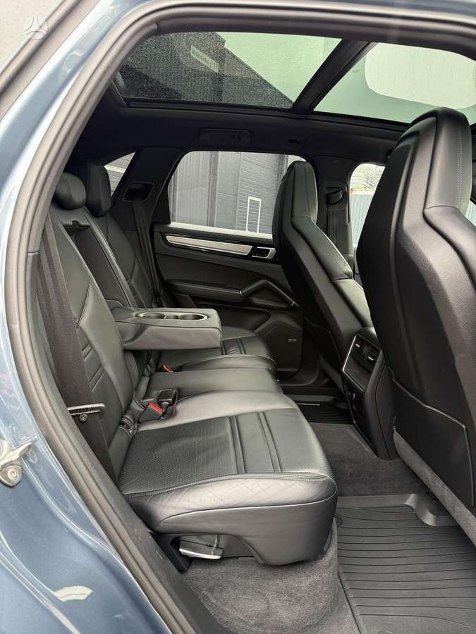 Porsche Cayenne, 2.9 l., Внедорожник / Кроссовер