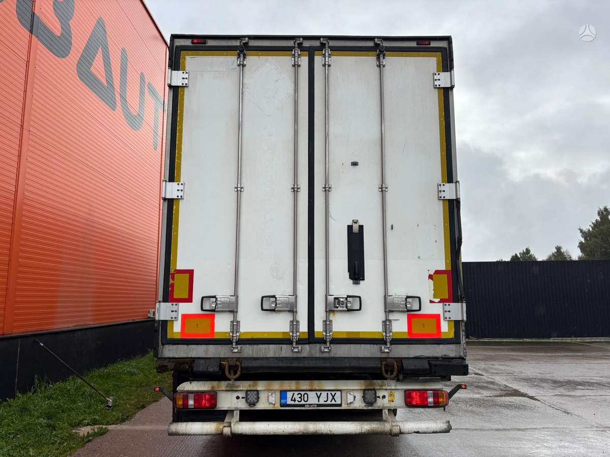 Krone SDR 27, refrigerated