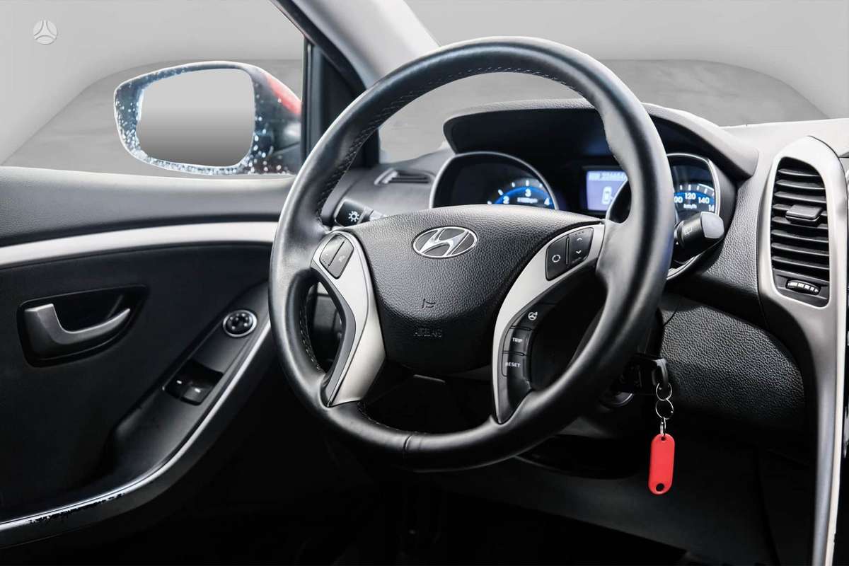Hyundai i30, 1.4 l., Хэтчбек